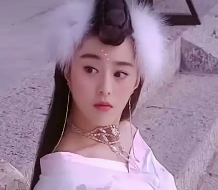 古装剧中倾国倾城的小妖精,风情万种,哪只俘获了你的心