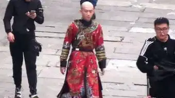 张一山鹿鼎记造型曝光,演他七个老婆的女星都好美
