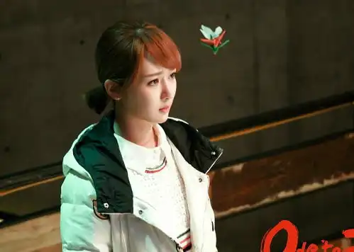 杨紫新戏蜜汁炖鱿鱼高智商上线,但更精彩的是她的衬衫
