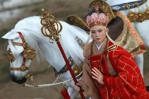 1997年白龙马惨死马厩,杨洁悲痛悲凉的结局背后是人性的冷漠

