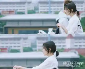 悲伤逆流成河毕业照曝光,马天宇穿学士服少年气十足