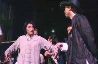 冯小刚给周星驰演戏这片场照绝版了组图