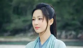 最美表演杨紫剧照曝光,一身职业装显干练,眼中含泪全是戏