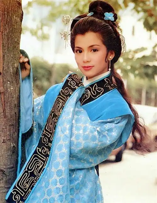 1984年刘德华版神雕侠侣也很经典,可惜中年黄蓉不是翁美玲