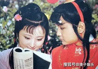 周岭直言,当新红楼梦剧本定下来时,这部电视剧就已经毁了