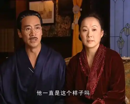 金粉世家凤举多日未归家,佩芳将此事告知父母,金铨十分生气
