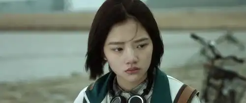悲伤逆流成河女孩得传染病,连青梅竹马也误会她,真是太难了

