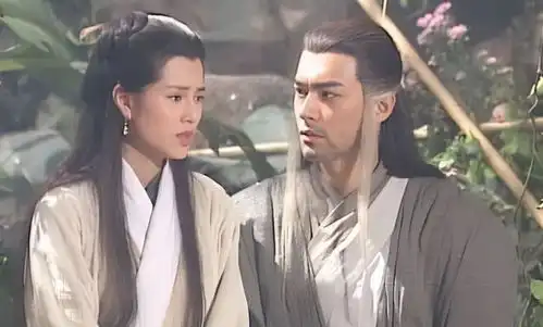 小龙女和杨过重逢之时,为何不高兴你看谷底那张床是给谁睡的
