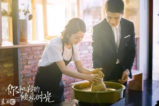 赵丽颖的头发忽短忽长,不是穿帮,原因是这位男星中途弃演

