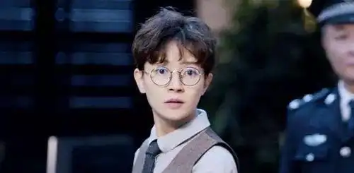 30多岁女明星的困境看完真的心痛了
