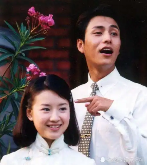郭碧婷凭啥能接替刘亦菲演金粉世家续集看到她的剧照,美得太像假人