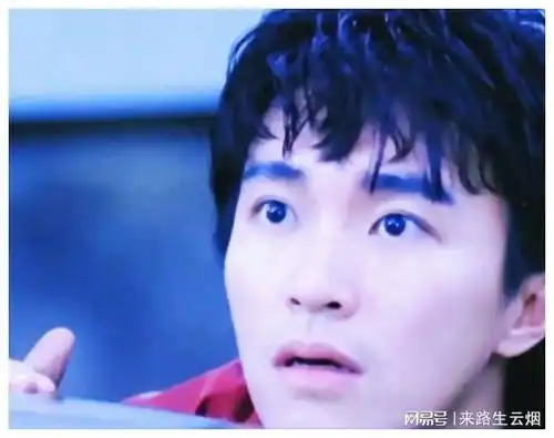 一代喜剧之王周星驰迎来60岁林允卡点为其庆生老板生日快乐

