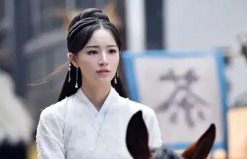 把小仙女慕容九比下去,俘获小鱼儿芳心,铁心兰凭的是什么