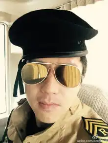 angelababy穿军装学宋仲基撩妹奔跑吧兄弟团变太阳大家庭

