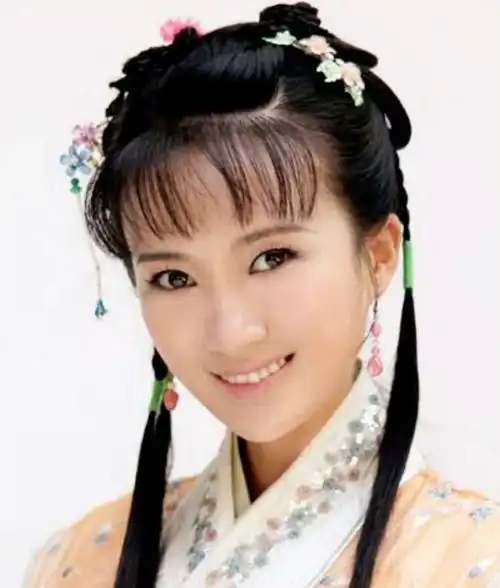 他戏里花花公子,戏外专一,与妻子从校园到婚纱恩爱20年
