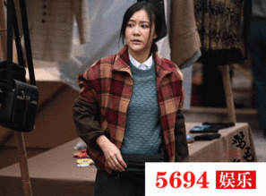 殷桃张莉成就第一批敢于挑战商人鸡毛飞上天小人物奋斗史
