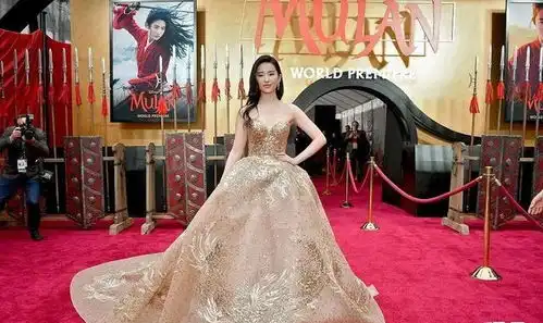 花木兰首映斗艳刘亦菲温明娜李连杰爱女甄子丹魅力足
