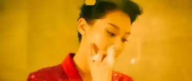 许晴酥胸剧照上热搜年近50,为什么还这么诱人
