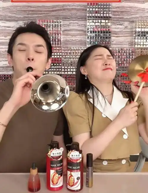 撒贝宁做客李佳琦直播间,催婚李佳琦和金靖,真是太搞笑了
