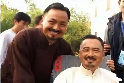 让子弹飞剧照替身