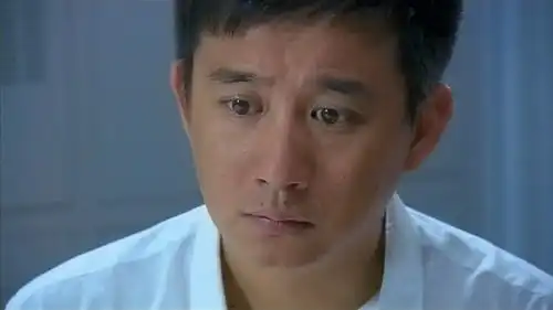 家庭剧大龄美女怀上龙凤胎,检查却只有一个在发育,丈夫泪目