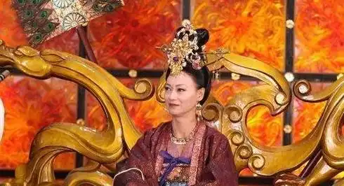 惠英红一直在等一个人,只要他向我求婚,我会毫不犹豫嫁给他

