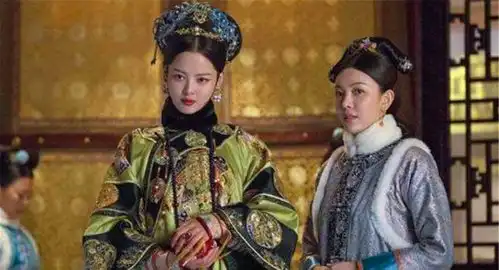 她是历史上真实的金玉妍,为乾隆连生四子,封皇贵妃,葬帝陵
