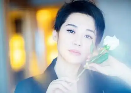 六位留短发的女星各有各的风采,看到最后一位,网友大呼真帅
