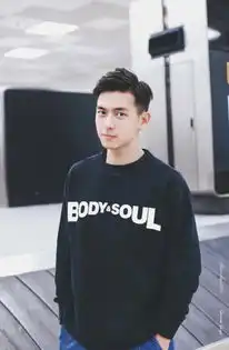 蜜汁炖鱿鱼中杨紫出演软萌学霸,男主更是超高颜值
