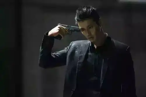 他是万千少女的梦中情人,提前退伍却无人骂他
