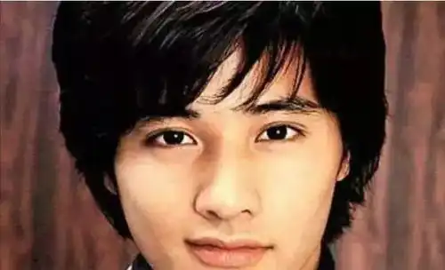 能与木村拓哉颜值对打的元彬,自蓝色生死恋后销声匿迹
