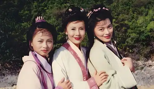 金庸有部奇作,男主和前女友都死了,一渣女却成了书中女主
