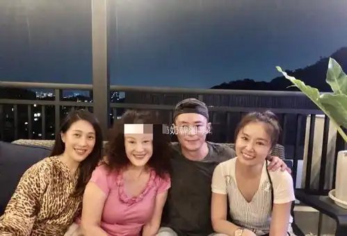力破分手传言霍建华与林心如挽手参加生日宴,甜蜜同回爱巢
