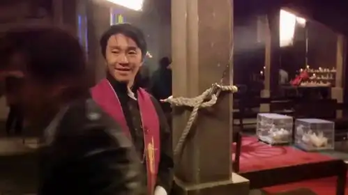 喜剧之王星爷成龙剧组碰到一起,两位主角互相客串,属实经典
