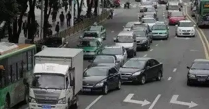虚线变道要罚200元记3分这三种情况老司机可能不知道