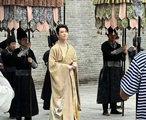 庆余年2老戏骨云集,俞飞鸿辜鸿铭加盟,大皇子人选曝光
