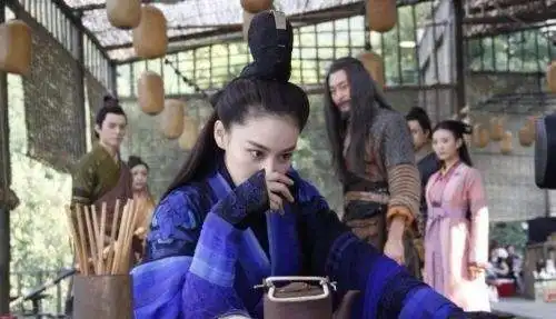 金庸笔下的坏人不少,但真正意义上的坏女人,有且只有一个
