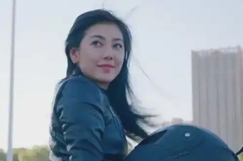 还记得爱情公寓里的秦羽墨吗都结婚生子了