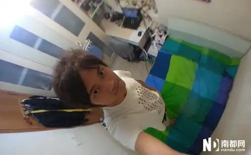 港漂族的4㎡蜗居生活
