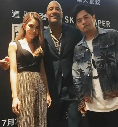 没想到在生活中那么甜美可人的天王嫂昆凌居然变成了这样
