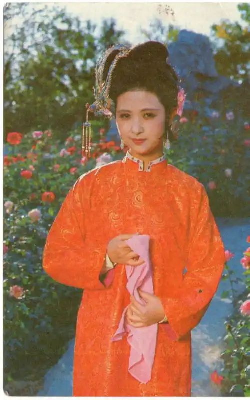 1987年陈晓旭欧阳奋强主演央视版电视剧红楼梦剧照欣赏