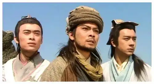 木婉清和钟灵虽嫁段誉,却过得很惨,你看段誉赐她们什么后宫名位
