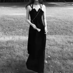 很丧的女头像真人黑白堕落暗黑系女生头像
