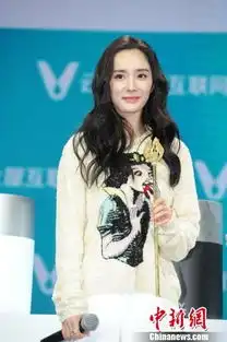 杨幂欣赏谈判官童薇的独立透露生活中有洁癖
