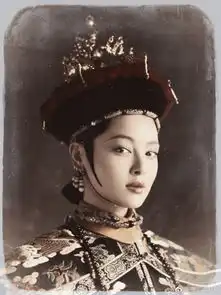 组图如懿传后宫群芳争奇斗艳周迅张钧甯盛装展皇家威仪
