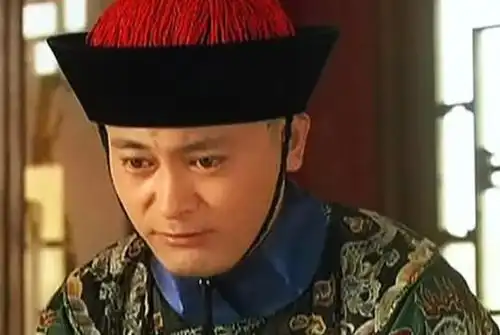 甄嬛传华妃找不到人向皇上打探消息时,为何周宁海要推荐颂芝
