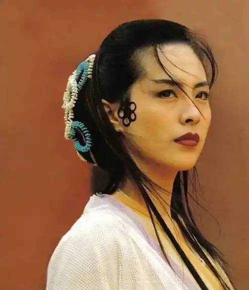 48岁的李嘉欣吃了什么防腐剂我们依然记得所有芳华最美好的模样
