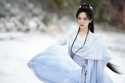 垫底85花三年不拍戏,却一部逆袭
