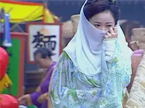 欢天喜地七仙女剧组真偏心,姐妹下凡穿裙子,橙儿只能穿防晒衣
