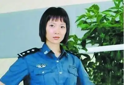 铿锵玫瑰的含义